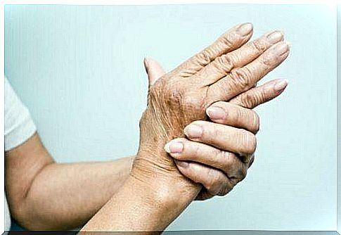 Magnesium oil helps with sore hands