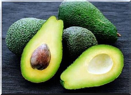 Avocado for dry hair