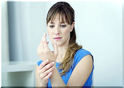 What is carpal tunnel syndrome