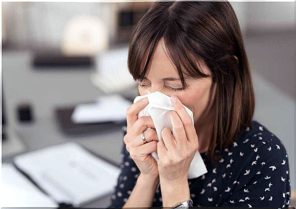 Woman suffers from allergies