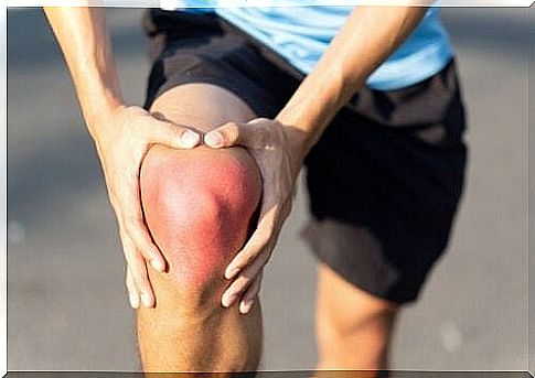 Knee Sprain: Causes, Symptoms, and Recommendations