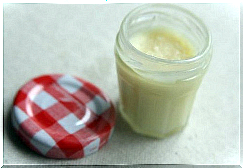 Make your own natural deodorant