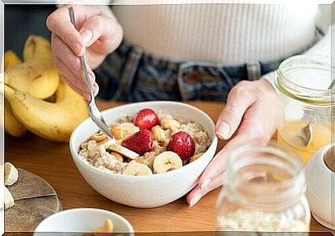 Oats for breakfast: is it healthy?