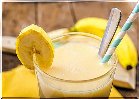 Banana shake for beautiful hair