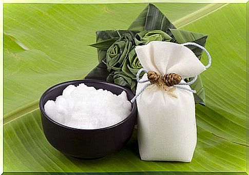 Camphor-for-household-cleaning